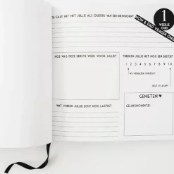 Baby'S Eerste Jaar Boek Bonjour To You