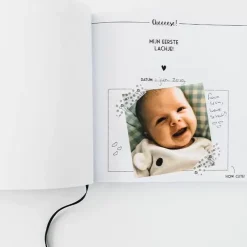 Baby'S Eerste Jaar Boek Bonjour To You