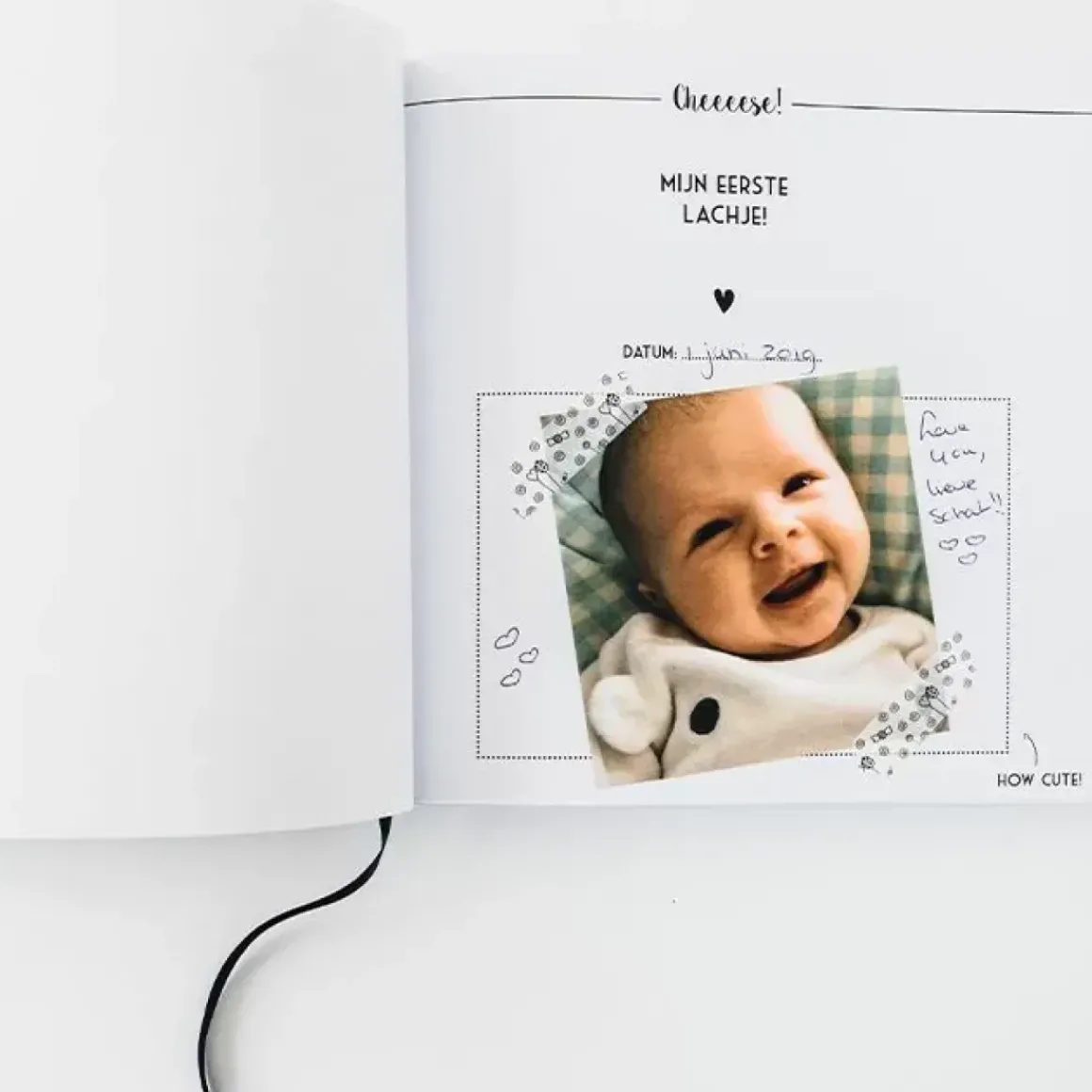 Baby'S Eerste Jaar Boek Bonjour To You