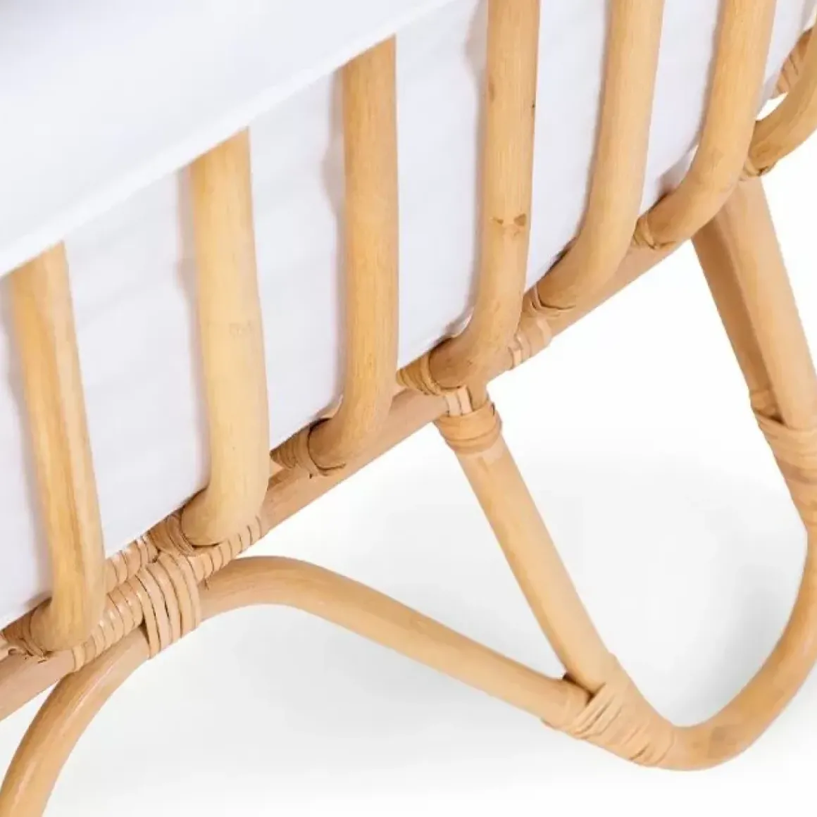 Childhome Rotan Wieg Met Wiegbekleding Ecru