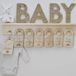 Houten Maathangers Hello Baby Ginger Ray