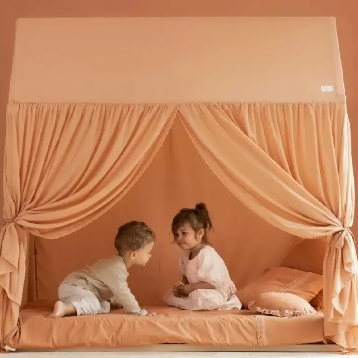 Juniorbed Vera Huisje Seinna Brown Nobodinoz