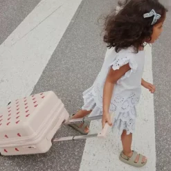 Konges Slojd Kinderkoffer Hearts - Lichtroze Trolley Met Hartjes