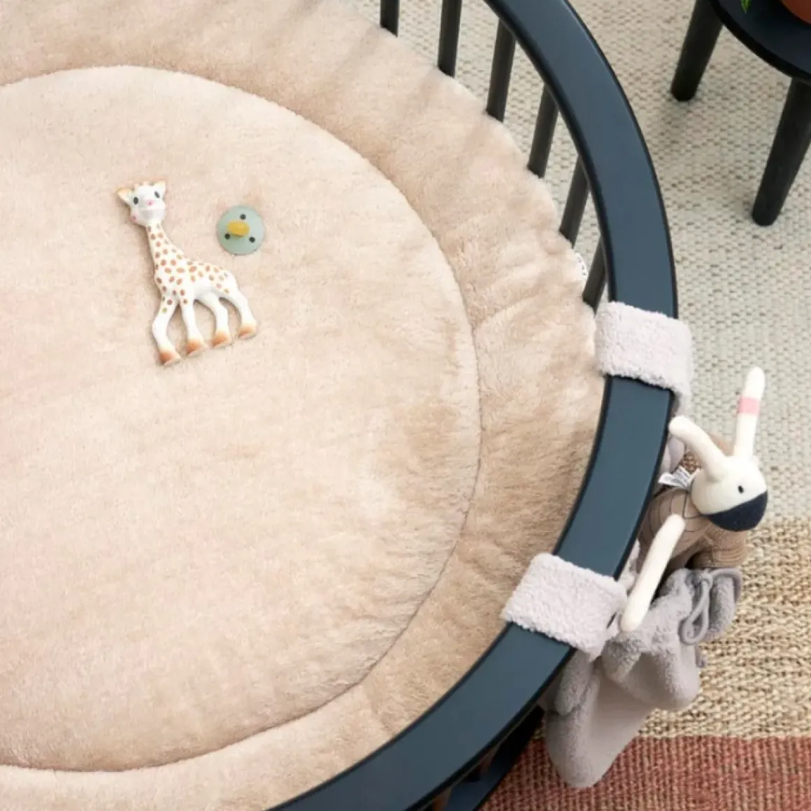 Meyco Boxkleed Rond Knit Basic Teddy Sand Melange 95Cm - Zachte En Stijlvolle Boxkleed Voor De Babykamer!