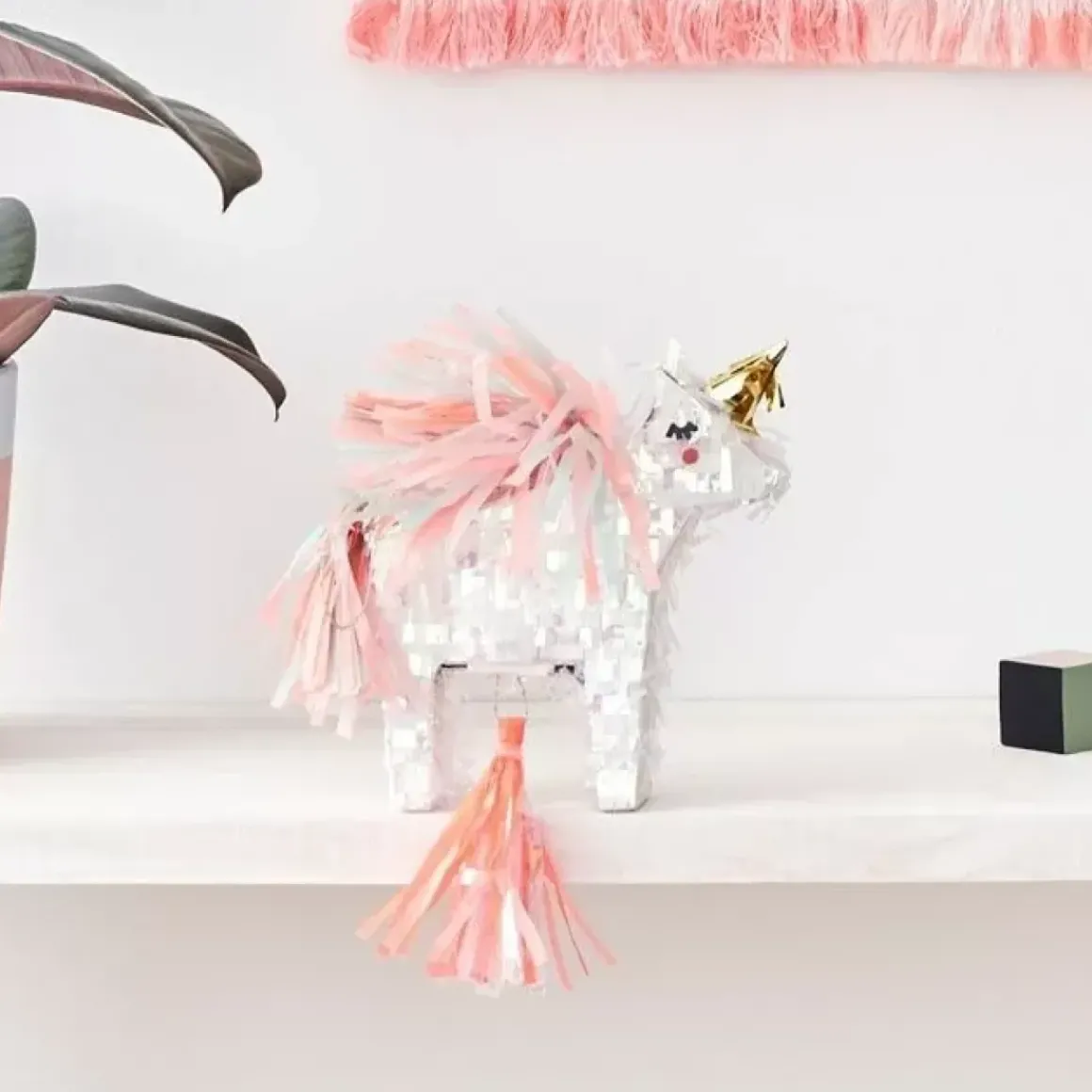Mini Unicorn Pinata Meri Meri