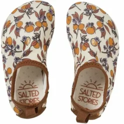 Ontdek De Trendy Zwemschoenen Salted Stories - Savi L'Orange En Bestel Vandaag!