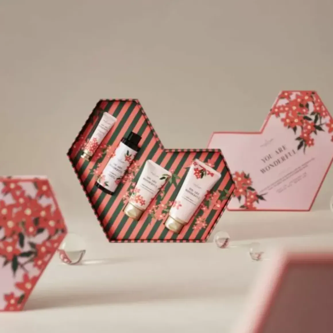 The Gift Label Heart Giftbox You Are Wonderful